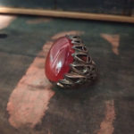 anelli afgani: modello in argento con cabochon di corniola